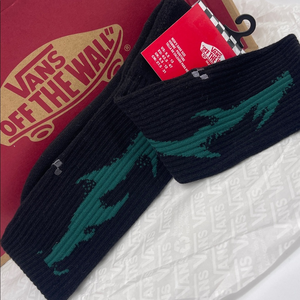 Vans Skate Thorn Crew Socks (1 pair)
Made to skate. - Picture 10 of 16